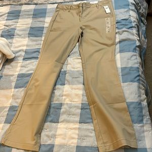 Old Navy stretchy bootcut khaki pants for women, size 6